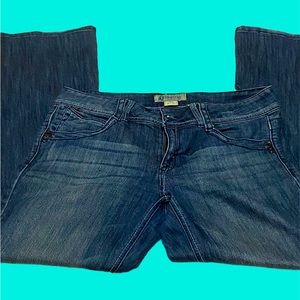 Size 12 jeans women’s . Must have!!!